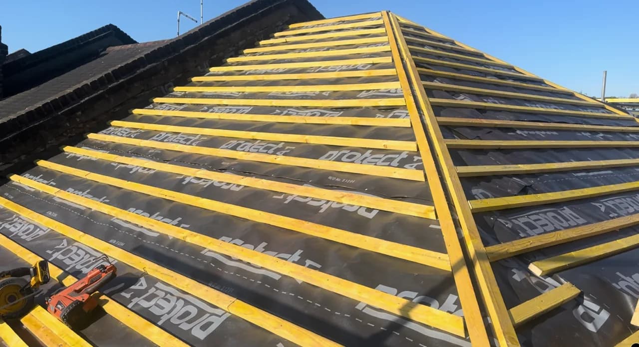 Roof battens set out over breathable pitched roof membrane